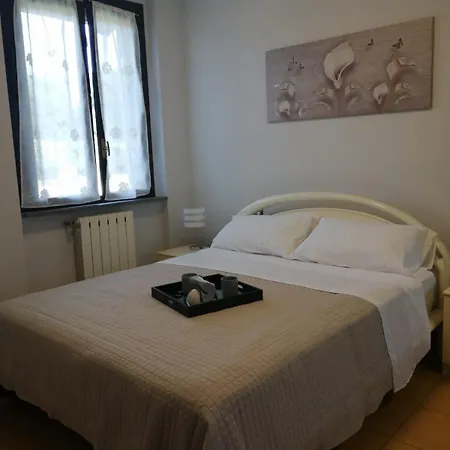La Maison De Lidia Apartament Angera